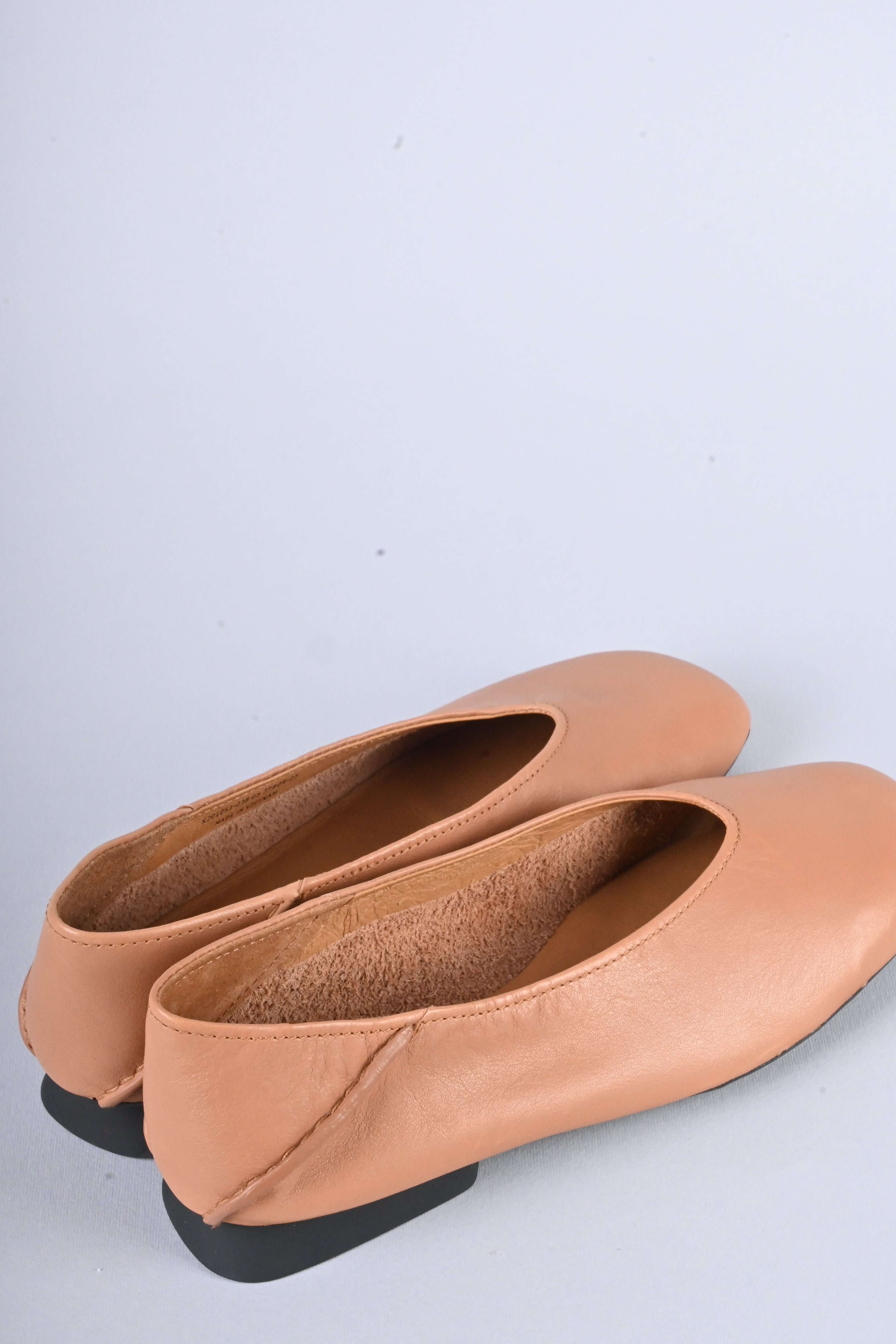 CASIMIRA NUDE camper